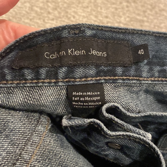 Calvin Klein Denim. Size 40 - Picture 3 of 6